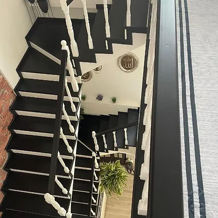 Manazil Alsuqur Apartment